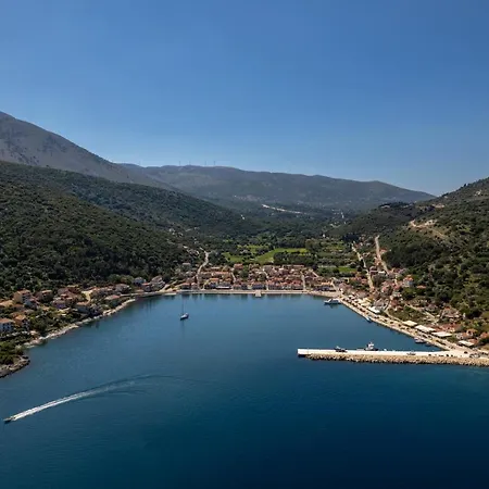 Spyros House, 3 Bedrooms-sea View-in Holiday home Agia Efimia