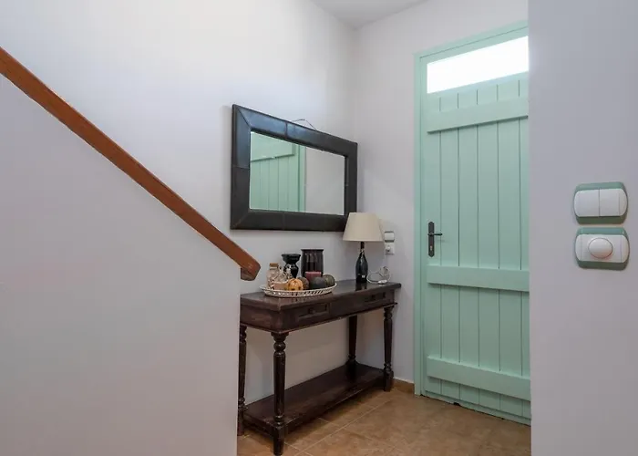 Spyros House, 3 Bedrooms-sea View-in Prázdninový dům *