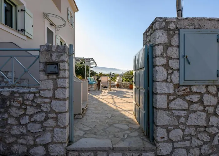 Prázdninový dům Spyros House, 3 Bedrooms-sea View-in