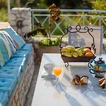 Spyros House, 3 Bedrooms-sea View-in Prázdninový dům Agia Efimia