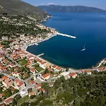 Prázdninový dům Spyros House, 3 Bedrooms-sea View-in *