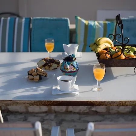 Spyros House, 3 Bedrooms-sea View-in Prázdninový dům *