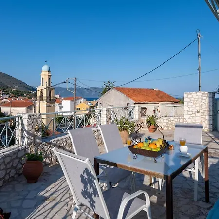 Spyros House, 3 Bedrooms-sea View-in Hébergement de vacances Agia Efimia